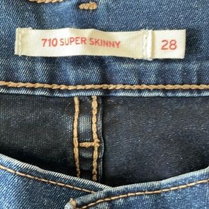 Levi 710 Super Skinny Size 28 Jeans